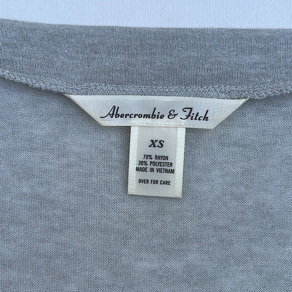 🤍Y2K Abercrombie&Fitch sequin tee🤍 - Picture 3 of 10